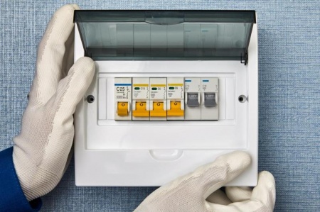 &Eacute;lectricien disponible 24h/24 &agrave; Obernai : s&eacute;curit&eacute; et tranquillit&eacute; assur&eacute;es